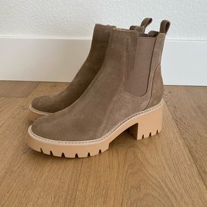 *NEVER WORN* DOLCE VITA BOOTS